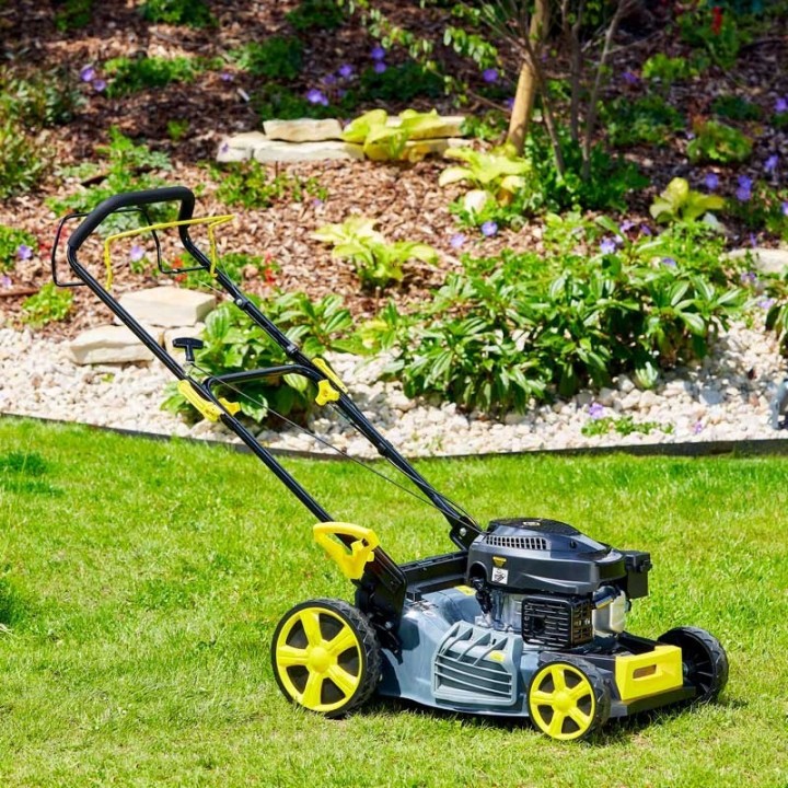 Tondeuse Thermique Tractée 4 en 1 46 cm Mulching 4CV 144cm³ STEINER