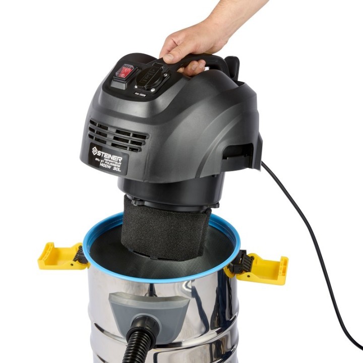 Aspirateur eau et poussières 30L inox avec prise intégrée - 1400W STEINER