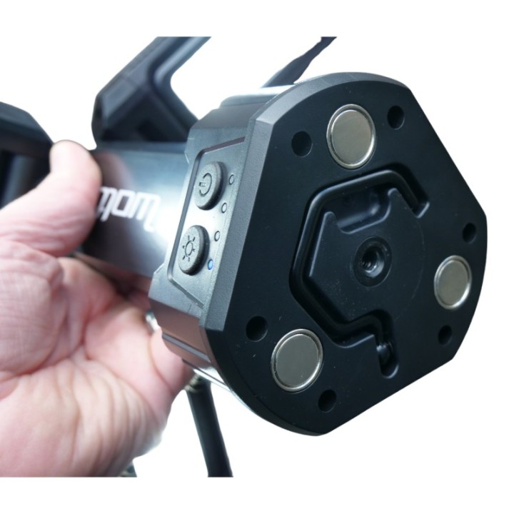 Projecteur de chantier LED rechargeable sur trépied 70W
