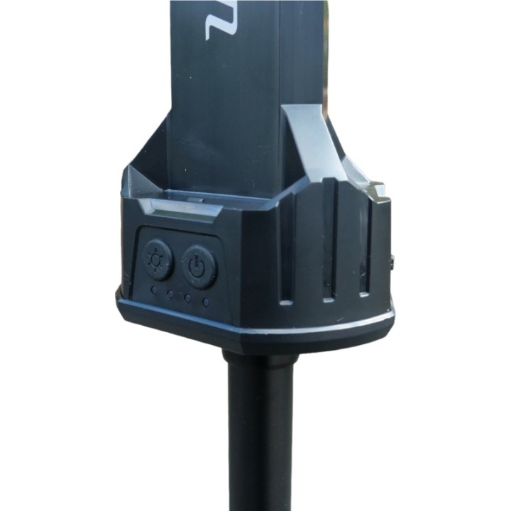 Projecteur de chantier LED rechargeable sur trépied 70W