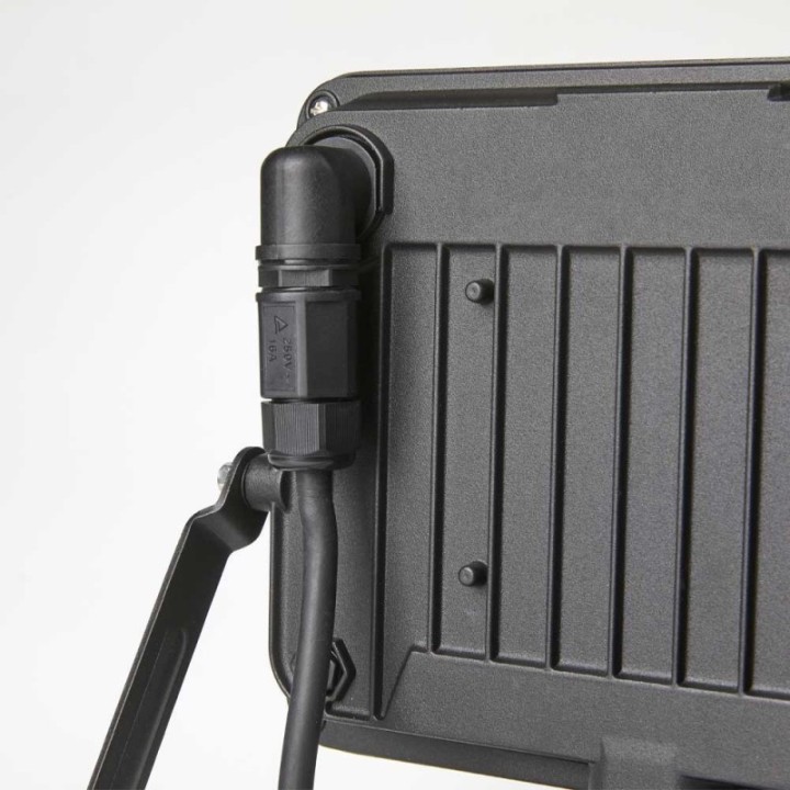 Projecteur LED extérieur à fixer 50W noir WOLTZ