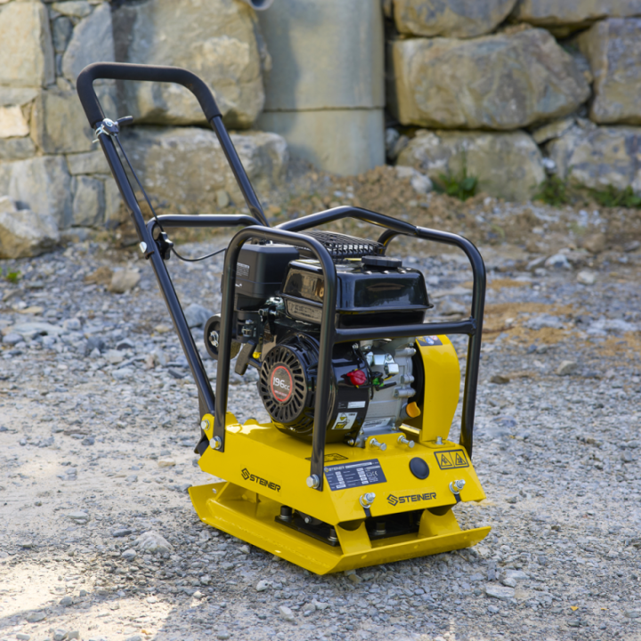 Plaque Vibrante de Compactage 15kN 196cc 450X350mm STEINER