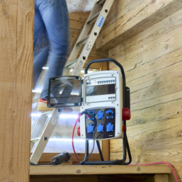 Coffret de chantier 6 prises monophasées + 2 prises triphasées 16A + 1 prise triphasée 32A