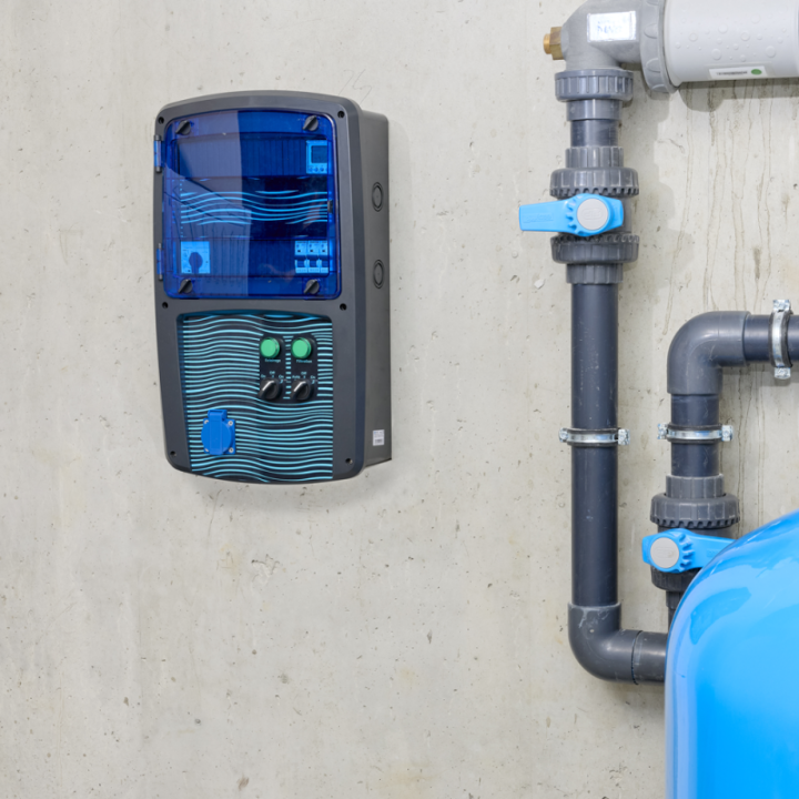 Coffret piscine pour filtration + éclairage + traitement de l'eau + pompe à chaleur NALTO