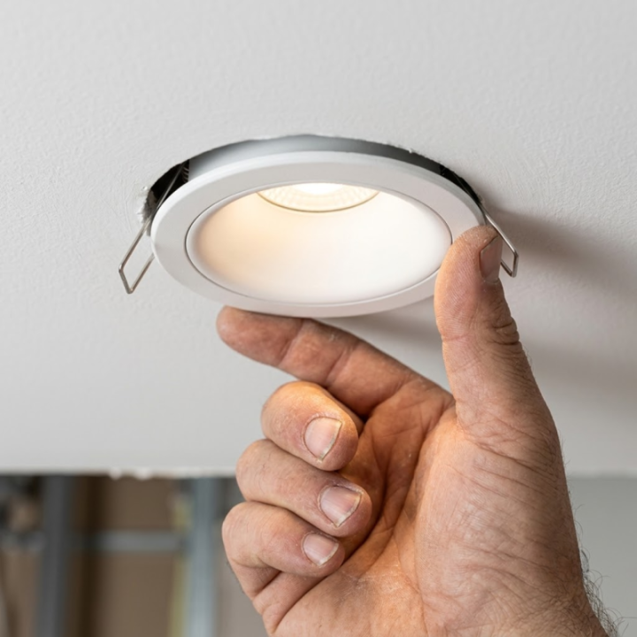 Spot encastré anti-éblouissement LED 6W RE2020 CCT IP65/IP5X